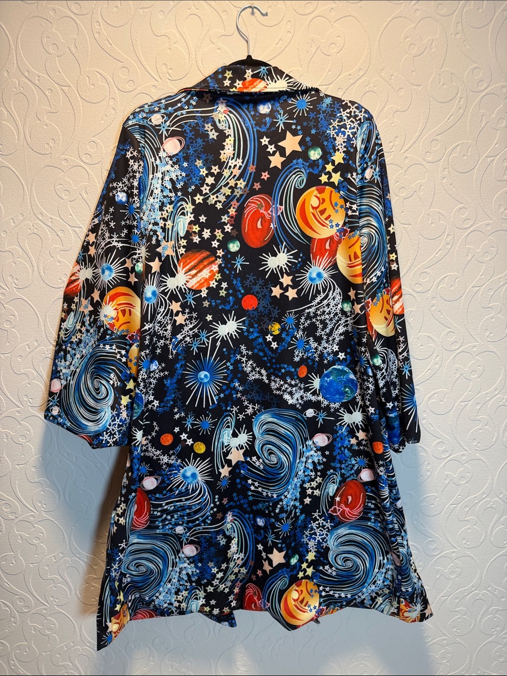 Women's Black Space-Print Long lightweight Coat - Picture 6 of 6